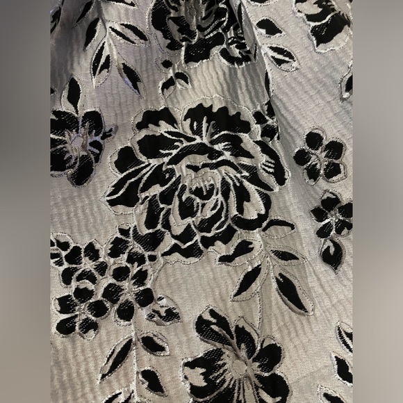 NWT B. Darlin Juniors A Line Dress Sleeveless Shimmering Metallic Silver & Blac - Picture 6 of 9